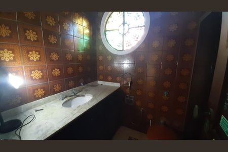 Casa à venda com 391m², 4 quartos e 6 vagas