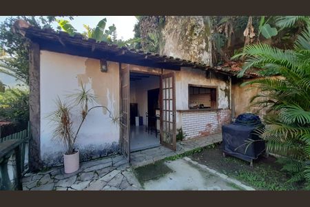 Casa à venda com 391m², 4 quartos e 6 vagas