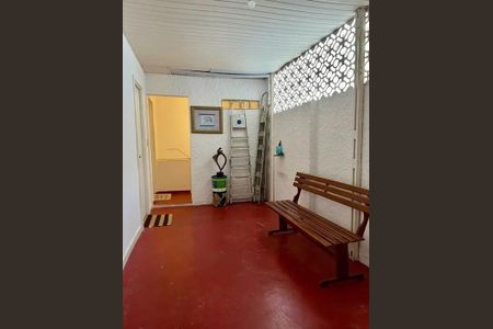 Casa à venda com 279m², 8 quartos e 3 vagas