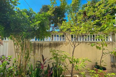 Casa à venda com 126m², 3 quartos e 5 vagas