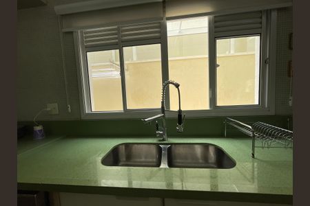 Casa de condomínio para alugar com 612m², 3 quartos e 4 vagas Casa de condomínio para alugar com 612m², 3 quartos e 4 vagasCozinha