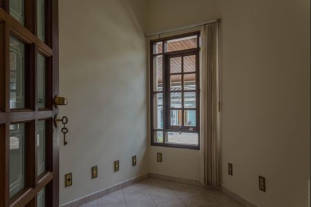 Casa à venda com 322m², 5 quartos e 4 vagasEscritório