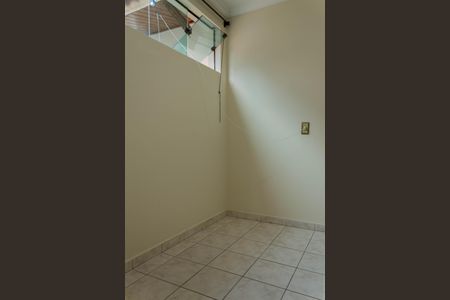 Casa à venda com 322m², 5 quartos e 4 vagasQuarto de Serviço