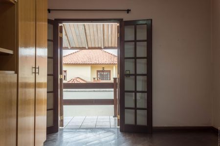 Casa à venda com 322m², 5 quartos e 4 vagasSuíte 2