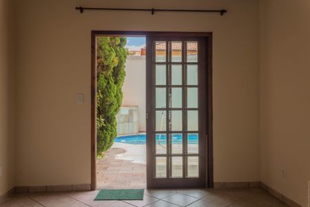 Sala lareira de casa à venda com 5 quartos, 322m² em Parque dos Passaros, São Bernardo do Campo