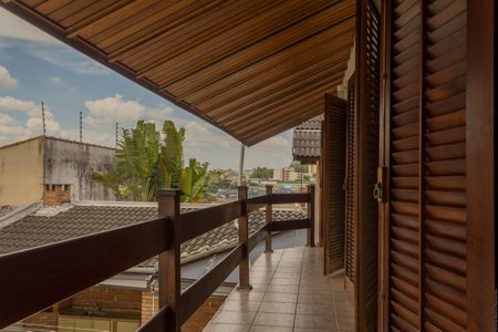 Casa à venda com 322m², 5 quartos e 4 vagasVaranda dos quartos