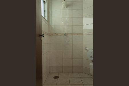 Casa à venda com 322m², 5 quartos e 4 vagasBanheiro de Serviço