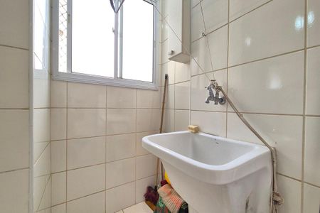 Apartamento para alugar com 64m², 3 quartos e 1 vagaÁrea de Serviço