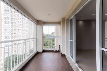 Apartamento à venda com 91m², 3 quartos e 2 vagas Apartamento à venda com 91m², 3 quartos e 2 vagasVaranda