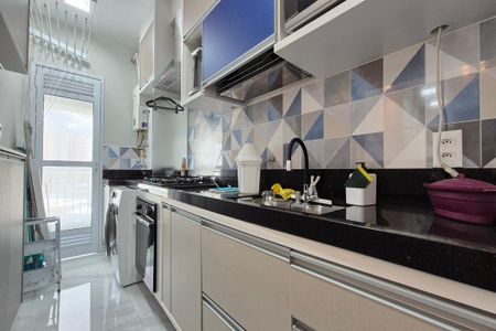 Apartamento para alugar com 72m², 3 quartos e 2 vagasCozinha 