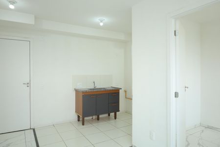 Sala de apartamento para alugar com 2 quartos, 35m² em Conjunto Habitacional Santa Etelvina Iii, São Paulo