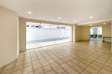 Apartamento para alugar com 129m², 4 quartos e 3 vagas Apartamento para alugar com 129m², 4 quartos e 3 vagasÁrea comum - Salão de festas