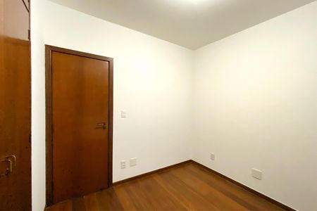 Apartamento para alugar com 129m², 4 quartos e 3 vagas Apartamento para alugar com 129m², 4 quartos e 3 vagasQuarto 3