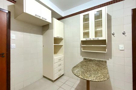 Apartamento para alugar com 129m², 4 quartos e 3 vagas Apartamento para alugar com 129m², 4 quartos e 3 vagasCozinha