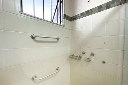 Apartamento para alugar com 129m², 4 quartos e 3 vagas Apartamento para alugar com 129m², 4 quartos e 3 vagasBanheiro da Suíte