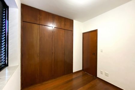 Apartamento para alugar com 129m², 4 quartos e 3 vagas Apartamento para alugar com 129m², 4 quartos e 3 vagasQuarto 3