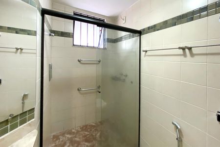 Apartamento para alugar com 129m², 4 quartos e 3 vagas Apartamento para alugar com 129m², 4 quartos e 3 vagasBanheiro da Suíte