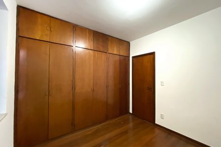 Apartamento para alugar com 129m², 4 quartos e 3 vagas Apartamento para alugar com 129m², 4 quartos e 3 vagasQuarto 2