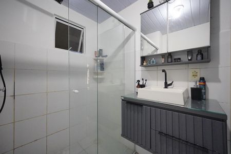 Apartamento para alugar com 60m², 2 quartos e sem vagaBanheiro