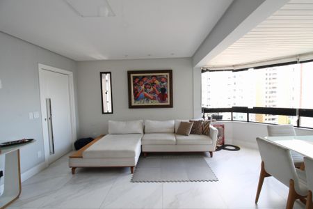 Sala 1 de apartamento para alugar com 3 quartos, 125m² em Pituba, Salvador