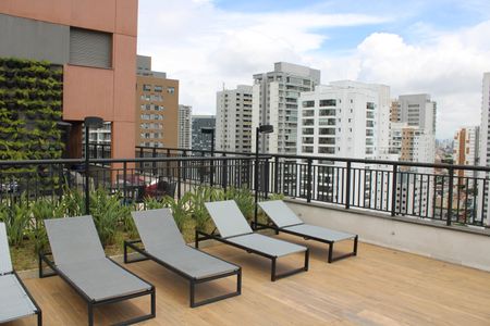 Apartamento à venda com 28m², 1 quarto e sem vagaÁrea comum - Piscina