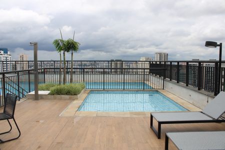 Apartamento à venda com 28m², 1 quarto e sem vagaÁrea comum - Piscina