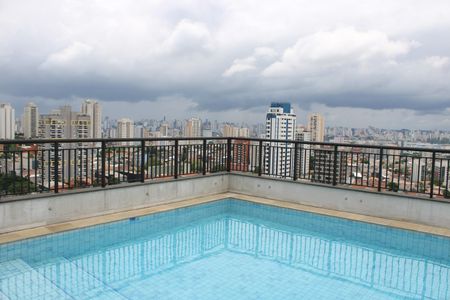 Apartamento à venda com 28m², 1 quarto e sem vagaÁrea comum - Piscina