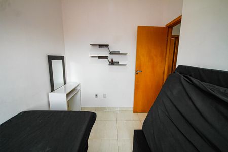 Casa de Condomínio para alugar com 2 quartos, 64m² em Maracanã, Praia Grande