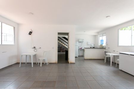 Apartamento à venda com 42m², 2 quartos e sem vaga Apartamento à venda com 42m², 2 quartos e sem vagaSalão de Festas
