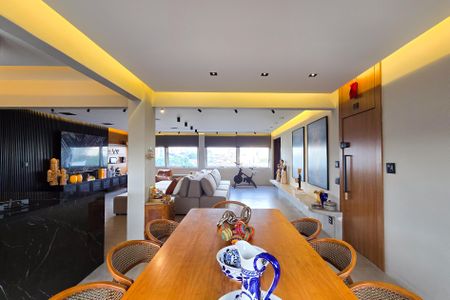 Apartamento à venda com 200m², 3 quartos e 1 vaga Apartamento à venda com 200m², 3 quartos e 1 vagaSala de Jantar