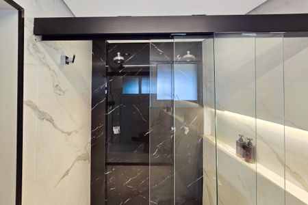 Apartamento à venda com 200m², 3 quartos e 1 vaga Apartamento à venda com 200m², 3 quartos e 1 vagaBanheiro - Suíte