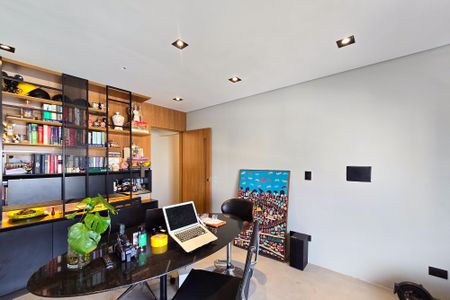 Apartamento à venda com 200m², 3 quartos e 1 vaga Apartamento à venda com 200m², 3 quartos e 1 vagaQuarto 1