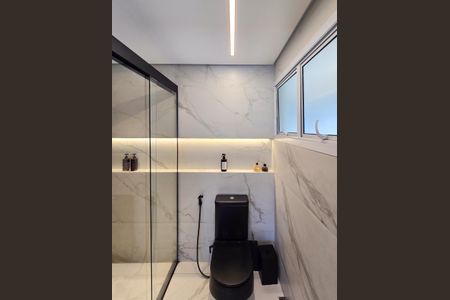 Apartamento à venda com 200m², 3 quartos e 1 vaga Apartamento à venda com 200m², 3 quartos e 1 vagaBanheiro - Suíte