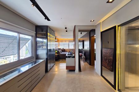 Apartamento à venda com 200m², 3 quartos e 1 vaga Apartamento à venda com 200m², 3 quartos e 1 vagaCloset - Suíte