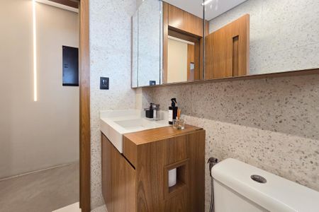 Apartamento à venda com 200m², 3 quartos e 1 vaga Apartamento à venda com 200m², 3 quartos e 1 vagaBanheiro Social