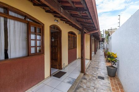 Casa à venda com 68m², 2 quartos e 1 vagaHall de entrada