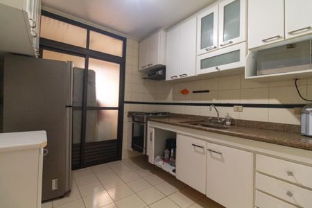 Apartamento para alugar com 85m², 3 quartos e 2 vagas Apartamento para alugar com 85m², 3 quartos e 2 vagasCozinha