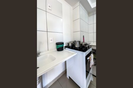 Apartamento à venda com 34m², 2 quartos e sem vaga Apartamento à venda com 34m², 2 quartos e sem vagaCozinha e Área de Serviço