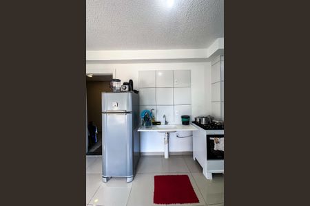 Apartamento à venda com 34m², 2 quartos e sem vaga Apartamento à venda com 34m², 2 quartos e sem vagaCozinha e Área de Serviço