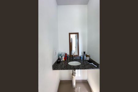 Apartamento à venda com 34m², 2 quartos e sem vaga Apartamento à venda com 34m², 2 quartos e sem vagaBanheiro