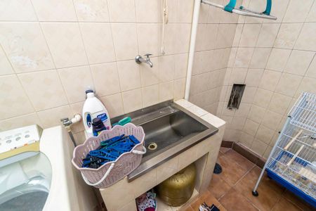 Apartamento à venda com 72m², 2 quartos e 1 vagaÁrea de Serviço