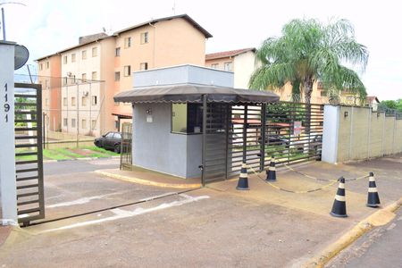 Apartamento para alugar com 49m², 2 quartos e 1 vagaFachada e portaria