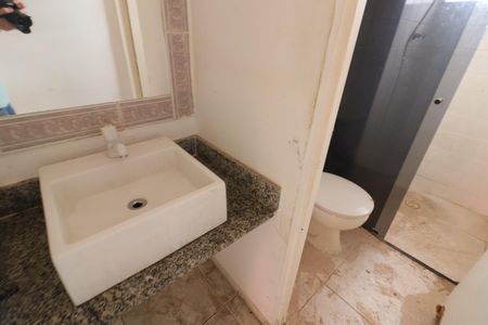 Banheiro de apartamento à venda com 2 quartos, 45m² em Conceicao, Osasco