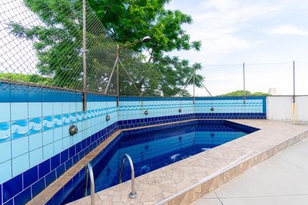 Apartamento à venda com 56m², 2 quartos e 1 vaga Apartamento à venda com 56m², 2 quartos e 1 vagaÁrea comum - Piscina