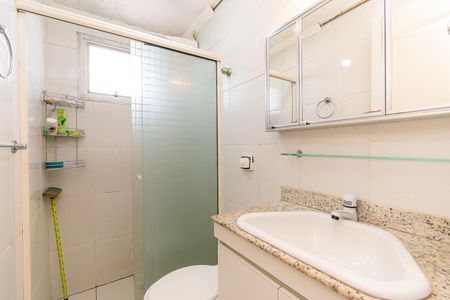 Apartamento à venda com 56m², 2 quartos e 1 vaga Apartamento à venda com 56m², 2 quartos e 1 vagaBanheiro