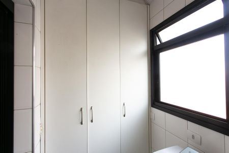 Apartamento para alugar com 64m², 2 quartos e 1 vagaÁrea de Serviço