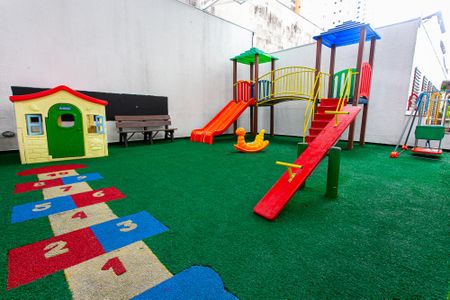 Apartamento à venda com 64m², 2 quartos e 1 vagaÁrea comum - Playground