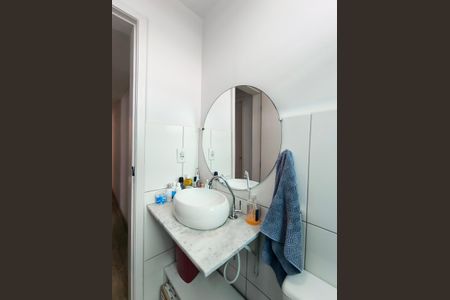 Apartamento à venda com 61m², 3 quartos e 1 vaga Apartamento à venda com 61m², 3 quartos e 1 vagaBanheiro 2