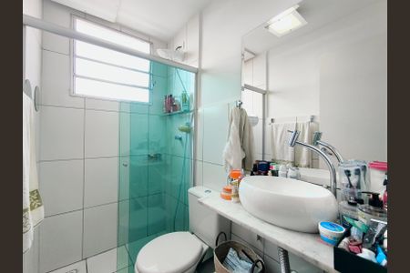 Apartamento à venda com 61m², 3 quartos e 1 vaga Apartamento à venda com 61m², 3 quartos e 1 vagaBanheiro da Suíte