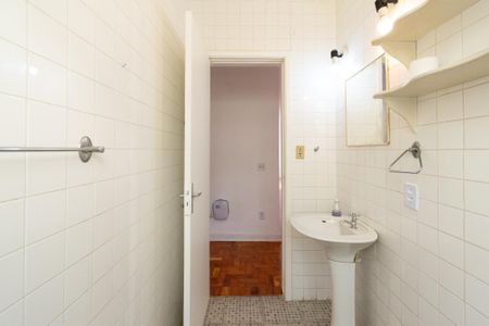 Banheiro social de casa à venda com 3 quartos, 341m² em Jabaquara, São Paulo